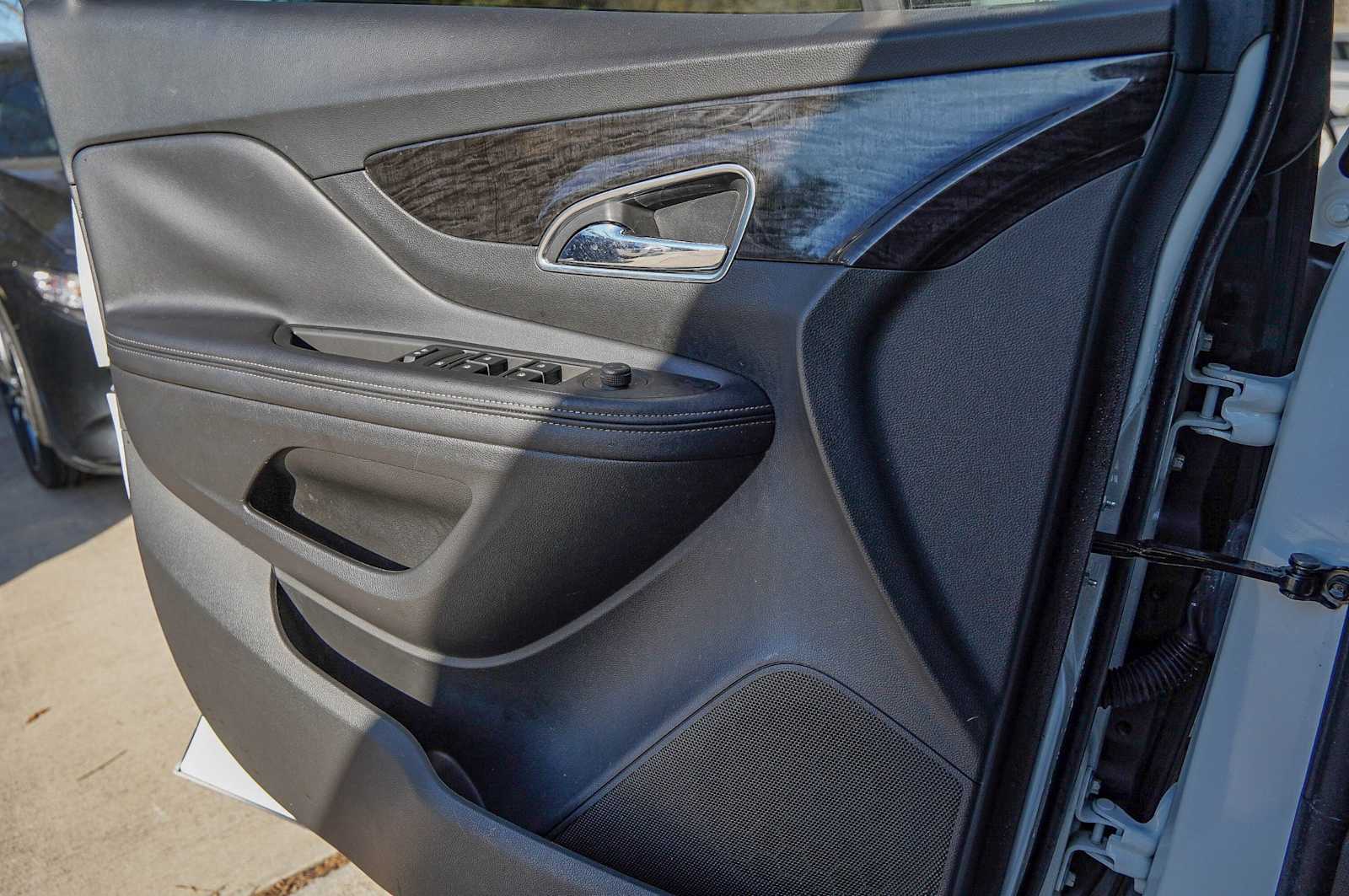 Thumbnail: 2015 Buick Encore - 23