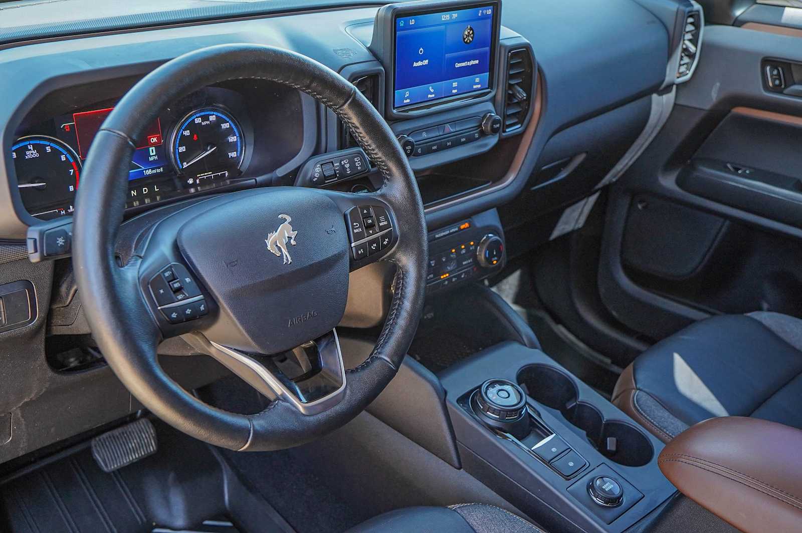 Thumbnail: 2022 Ford Bronco Sport - 9