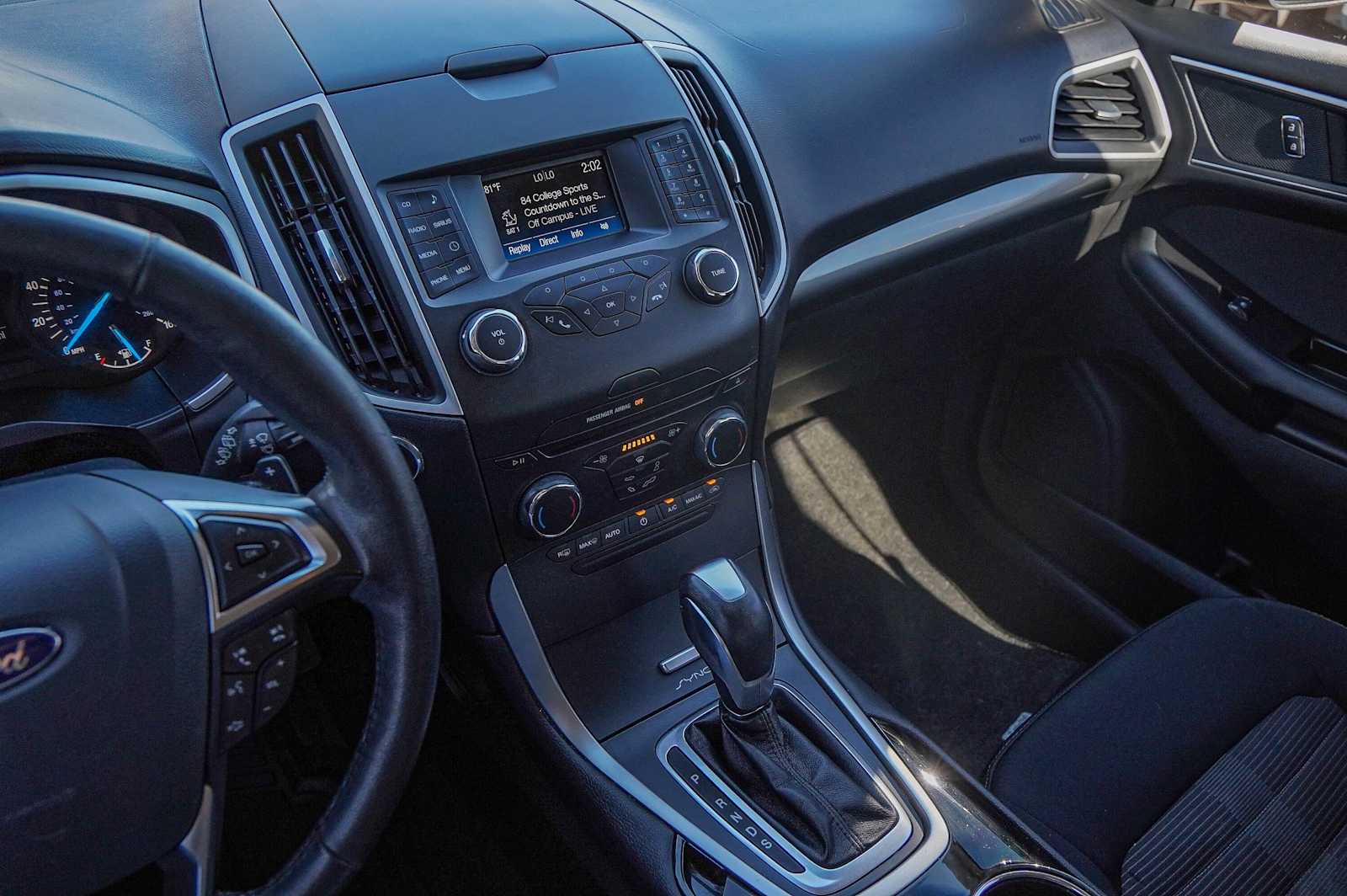 Thumbnail: 2017 Ford Edge - 16