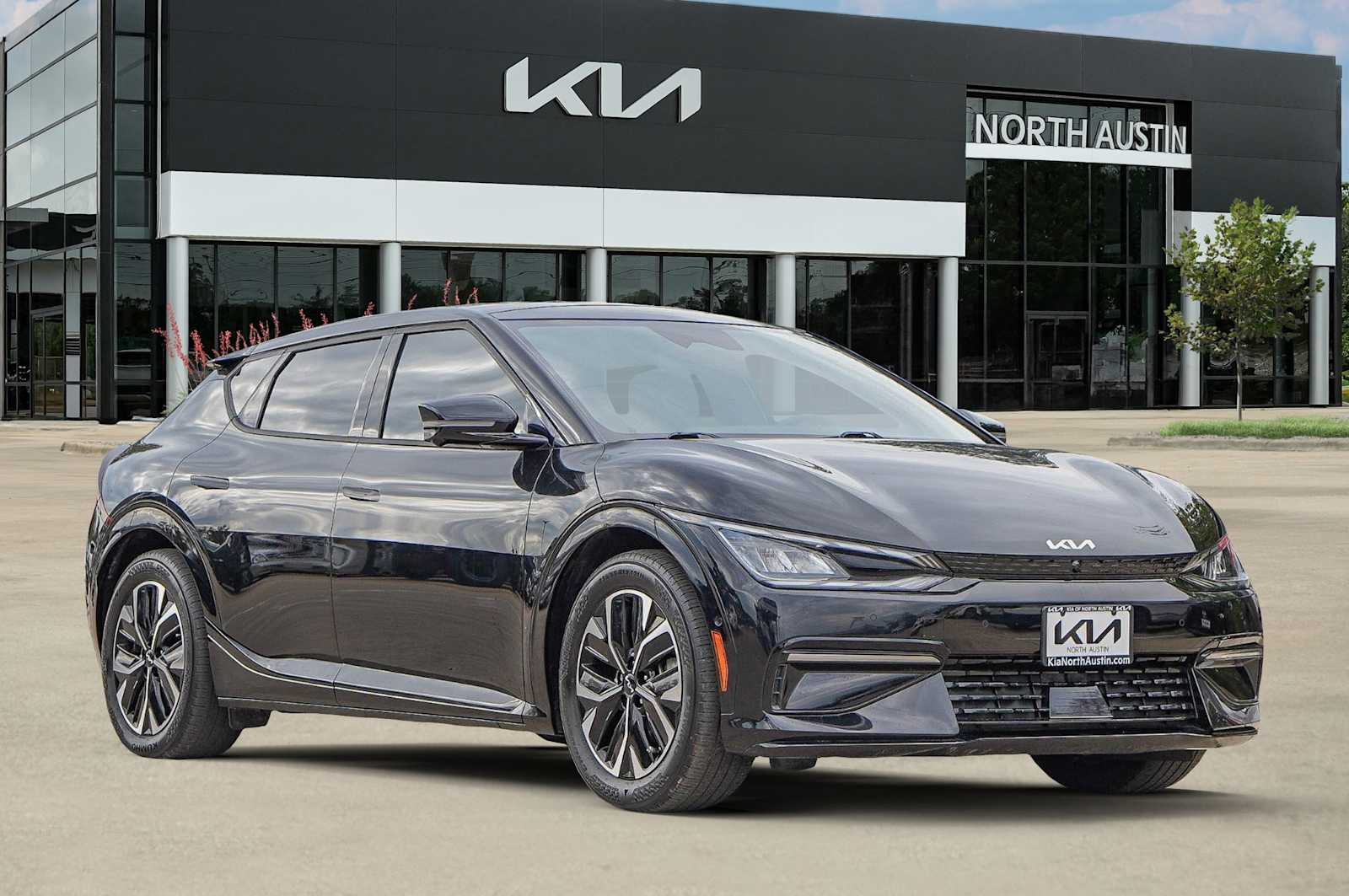 Thumbnail: 2022 Kia EV6 - 8