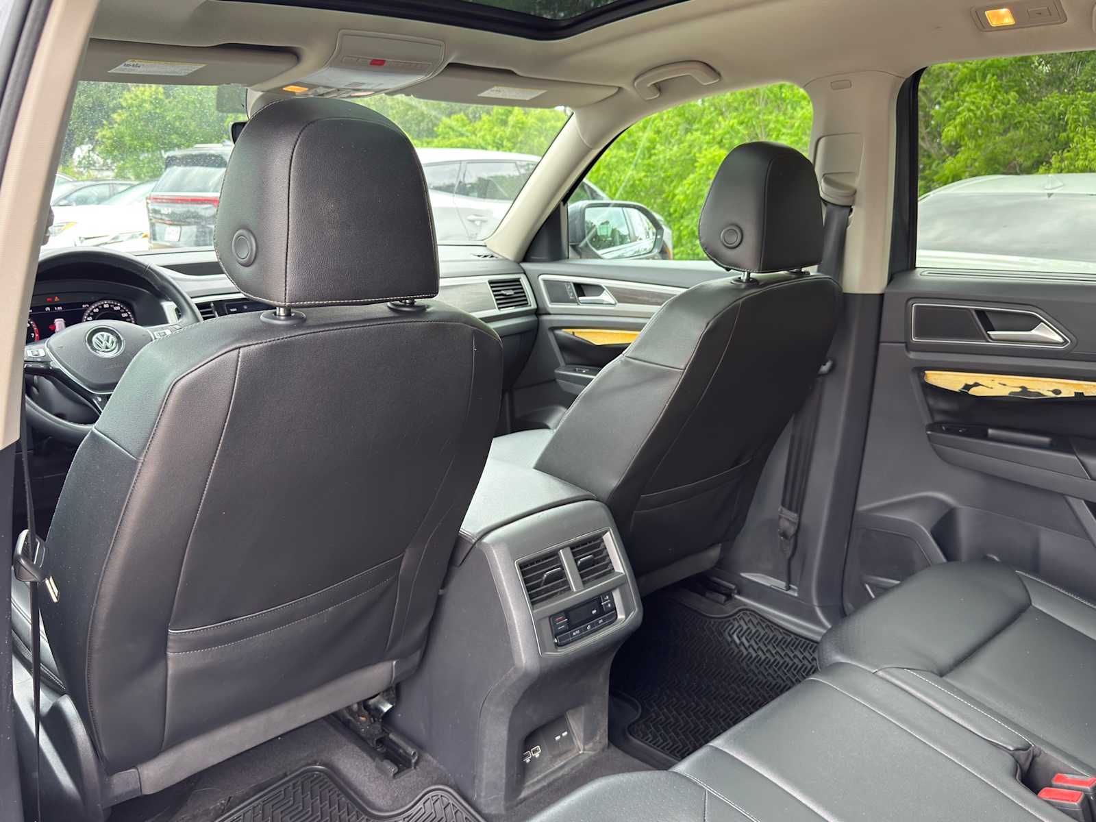 Thumbnail: 2019 Volkswagen Atlas - 21