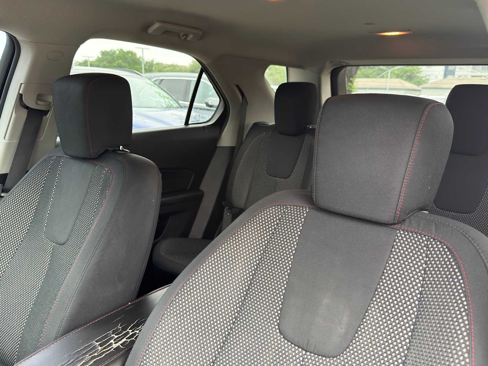 Thumbnail: 2015 Chevrolet Equinox - 9
