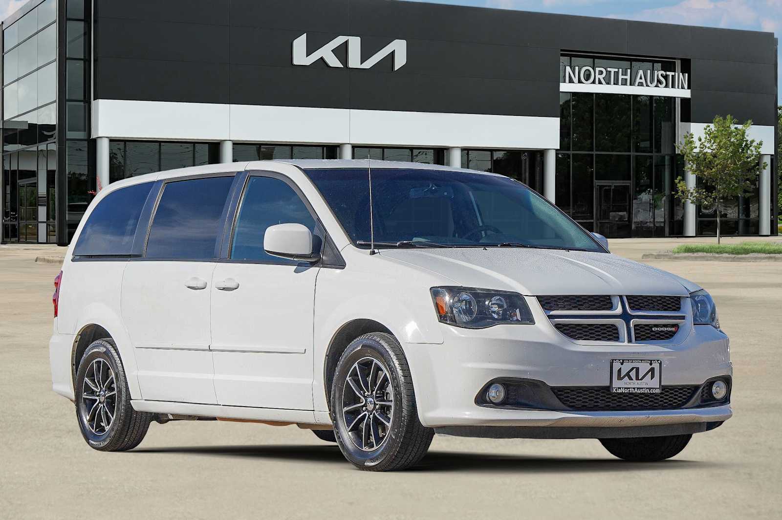 Thumbnail: 2017 Dodge Grand Caravan - 8