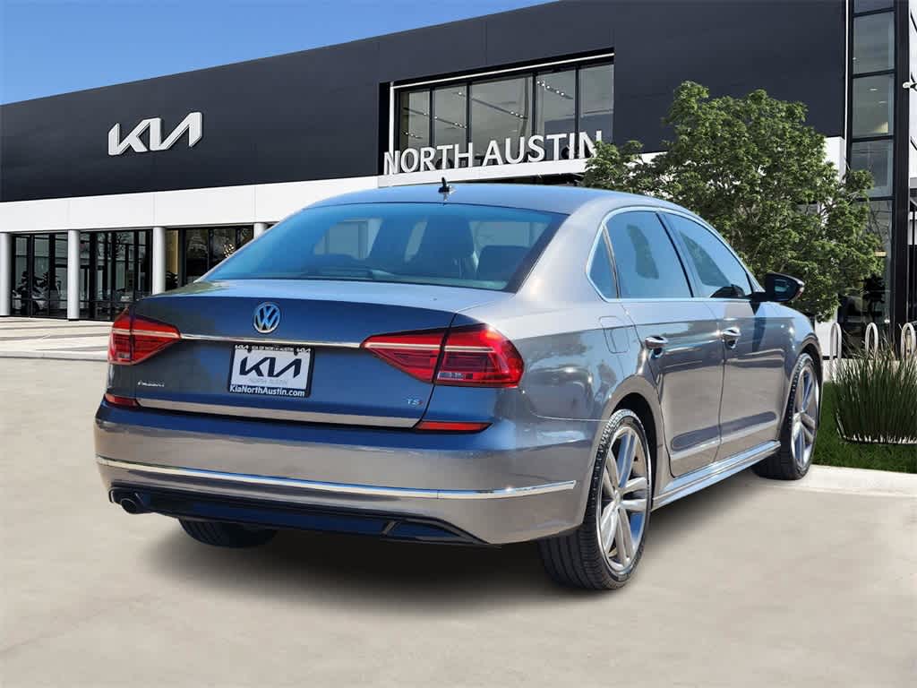 Thumbnail: 2016 Volkswagen Passat - 6
