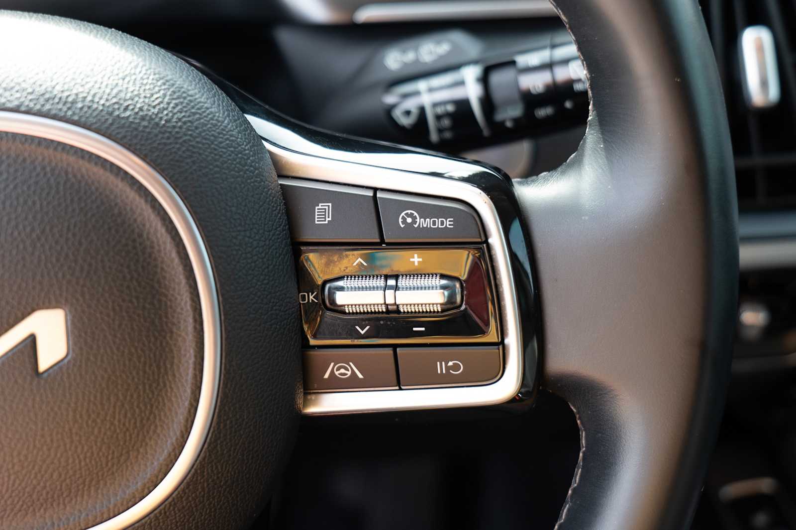 Thumbnail: 2022 Kia Sorento - 14