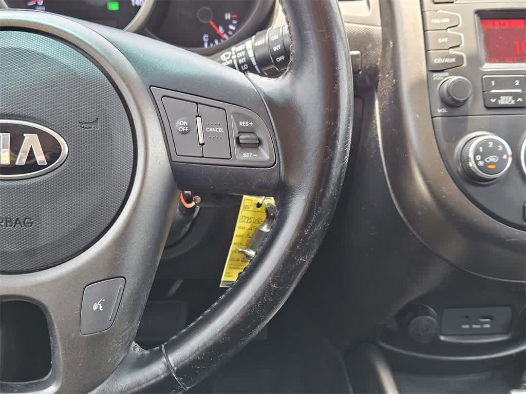 Thumbnail: 2013 Kia Soul - 26