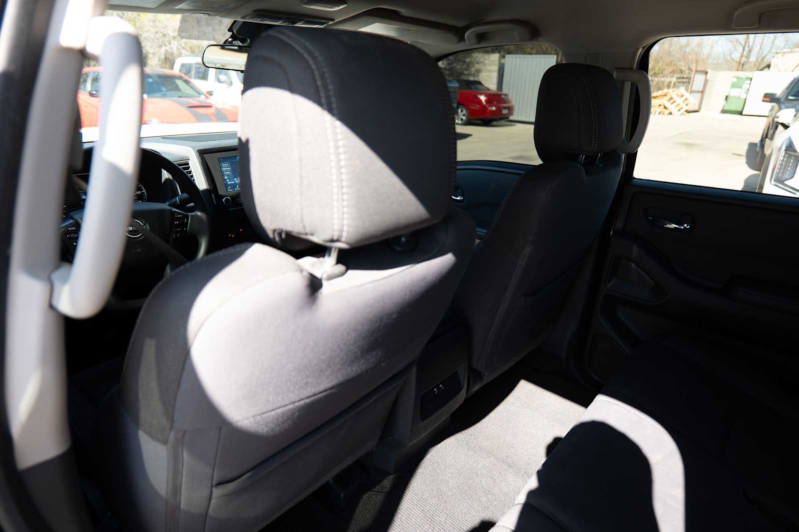 Thumbnail: 2022 Nissan Frontier - 23