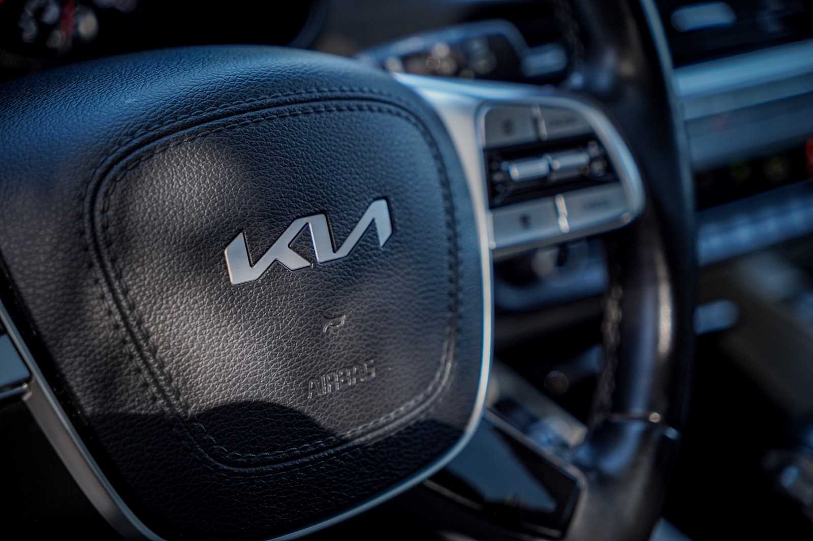 Thumbnail: 2022 Kia Telluride - 17