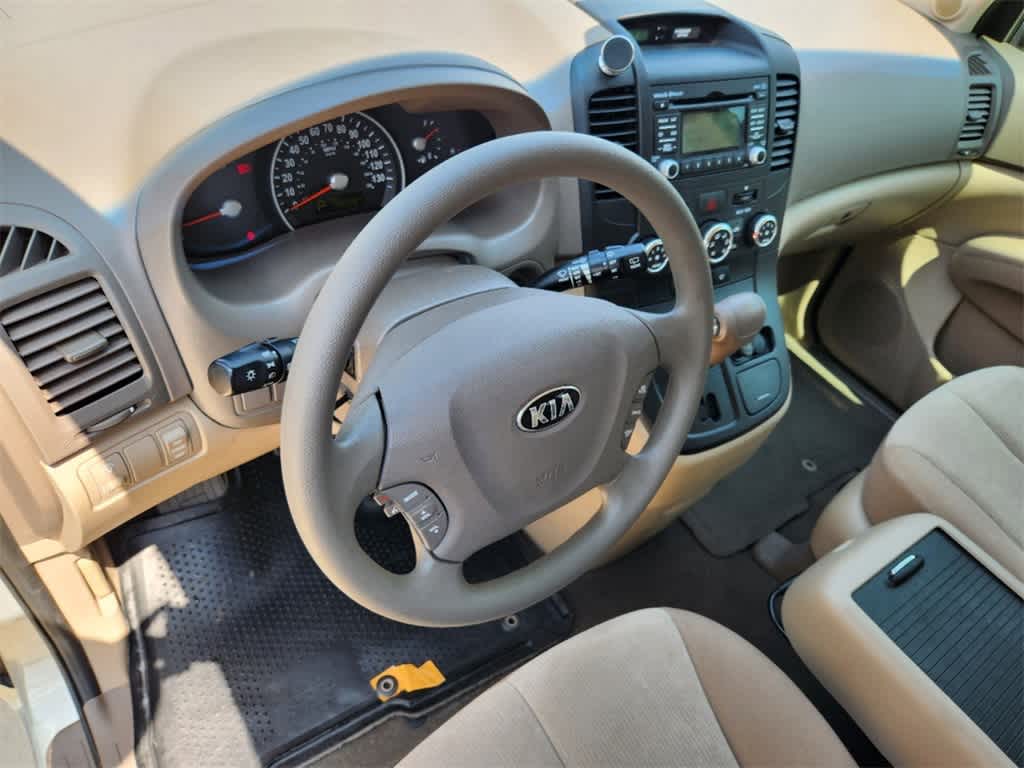 Used 2014 Kia Sedona LX with VIN KNDMG4C73E6552304 for sale in Austin, TX