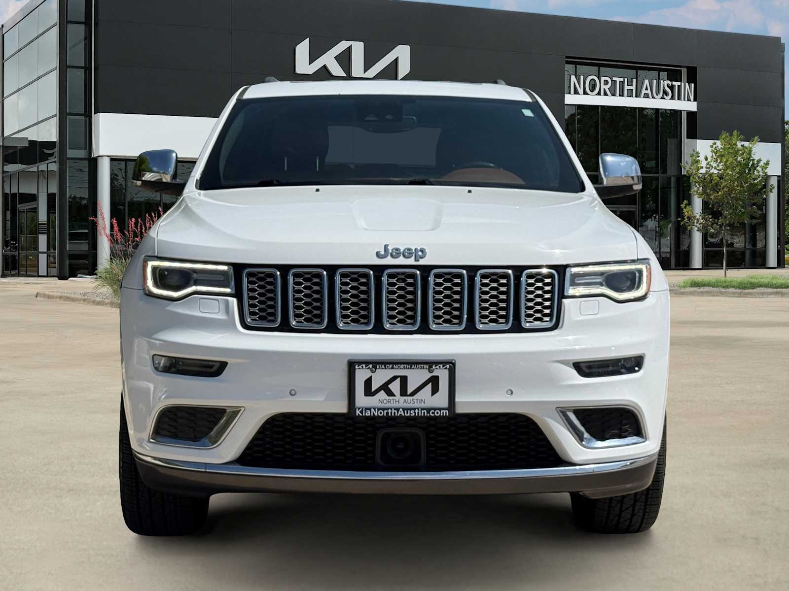 Thumbnail: 2020 Jeep Grand Cherokee - 2