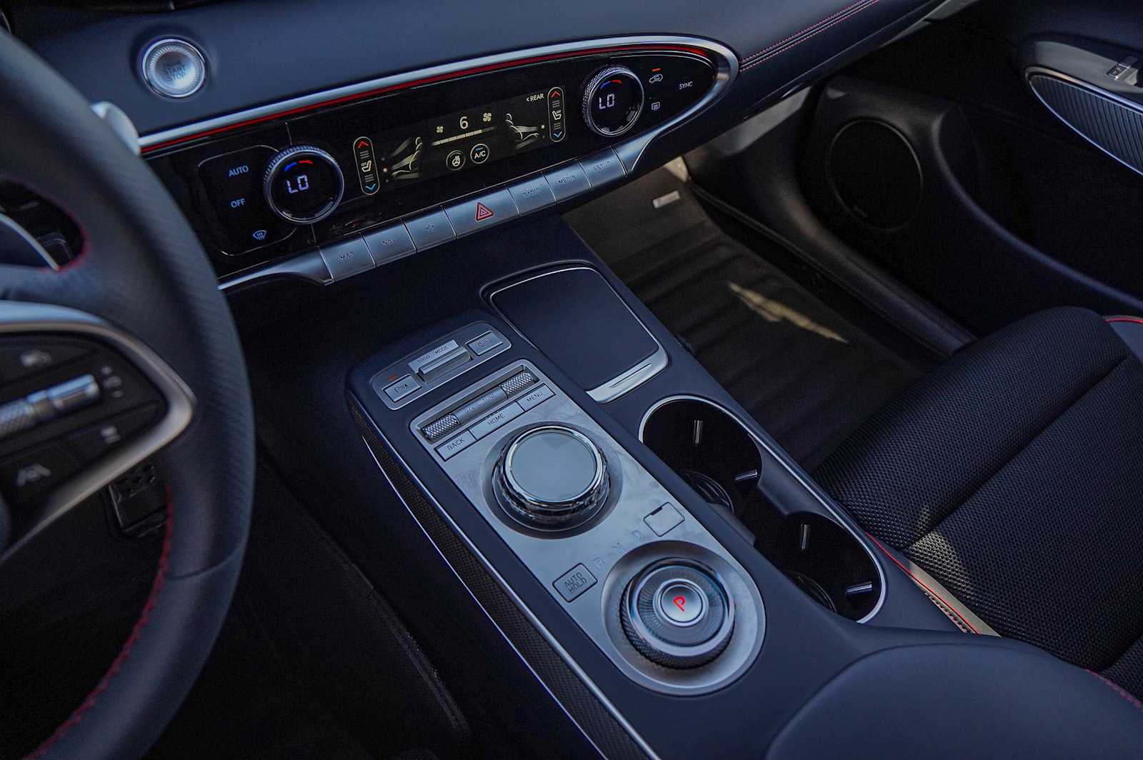 Thumbnail: 2023 Genesis GV70 - 19