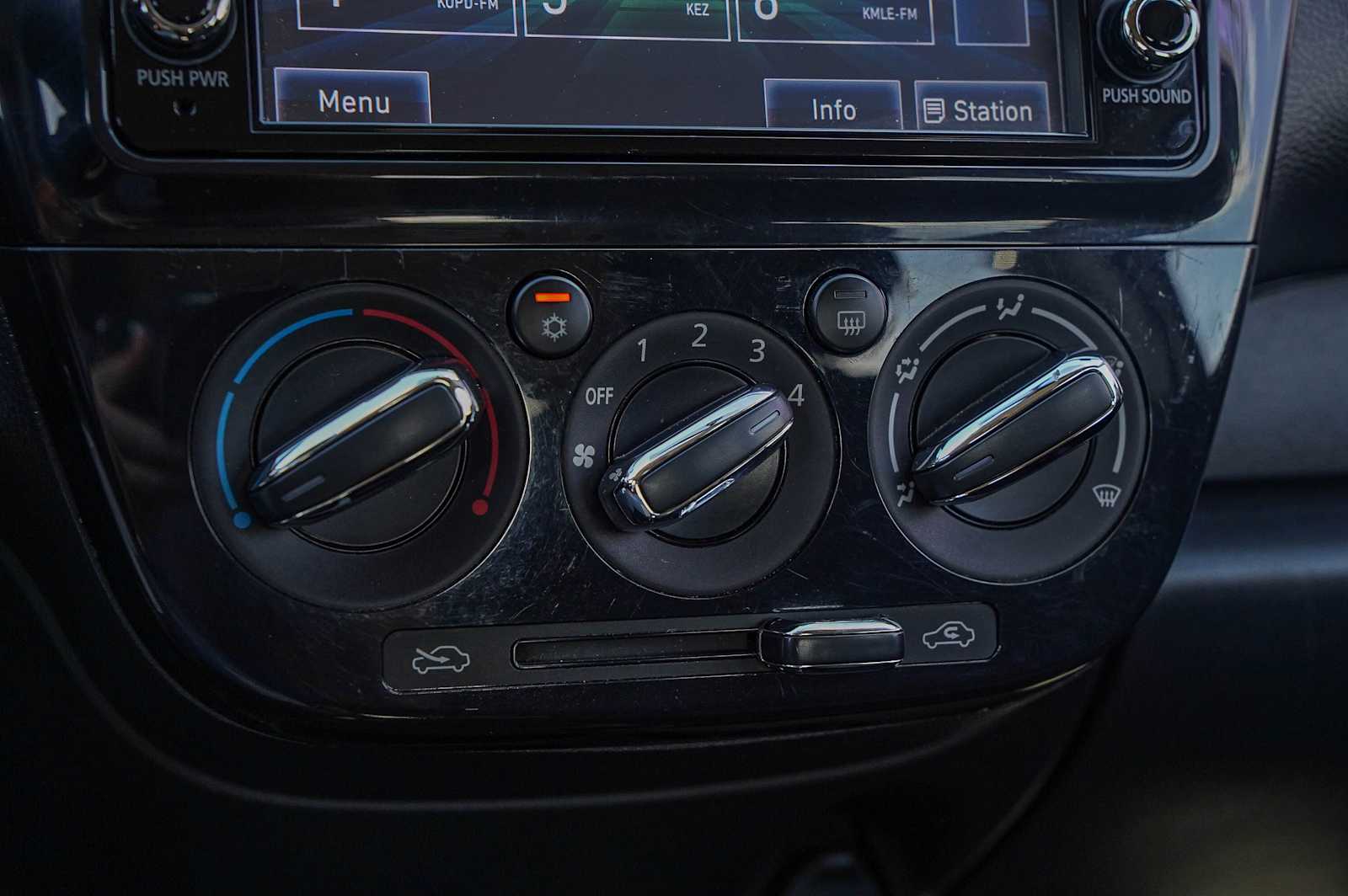 Thumbnail: 2018 Mitsubishi Mirage - 18