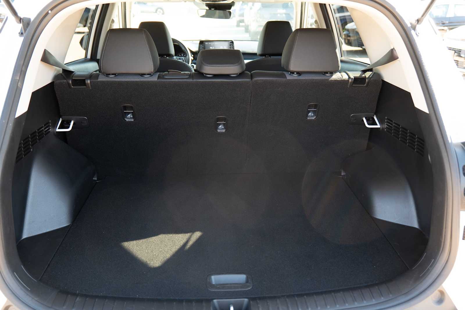 Thumbnail: 2023 Kia Seltos - 28