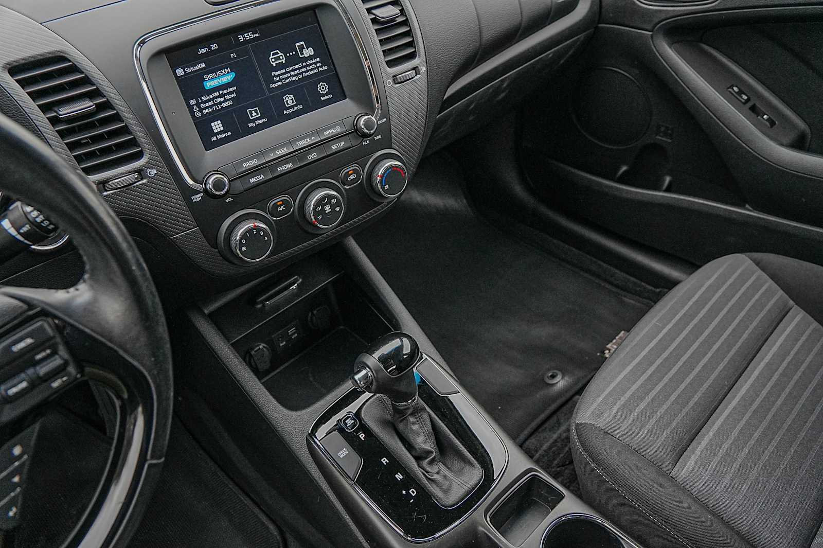 Thumbnail: 2017 Kia Forte - 17