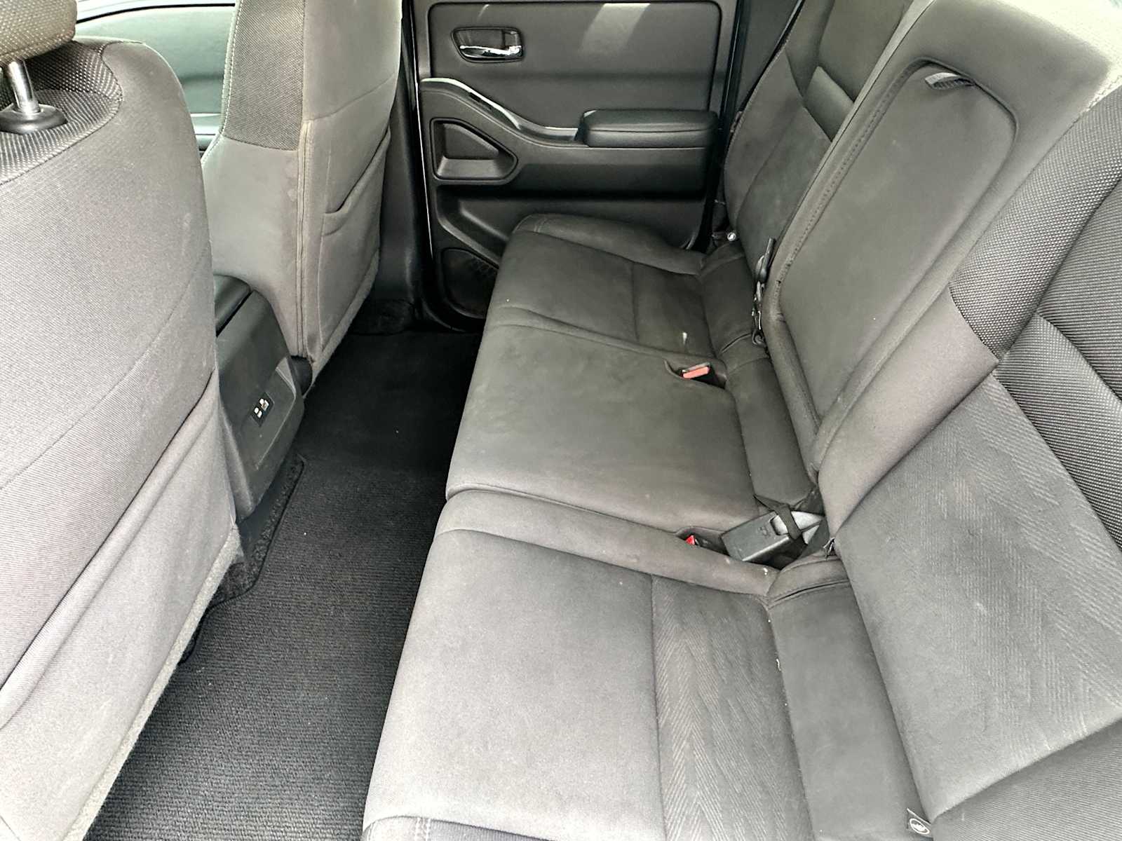 Thumbnail: 2022 Nissan Frontier - 29