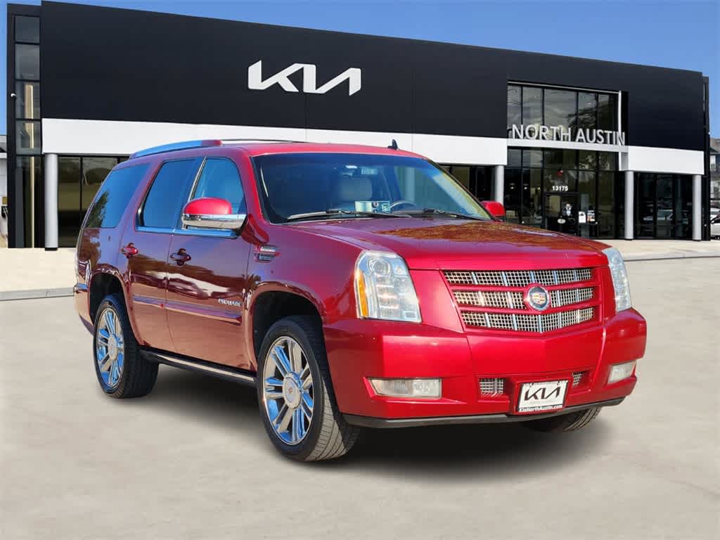 Thumbnail: 2014 Cadillac Escalade - 3