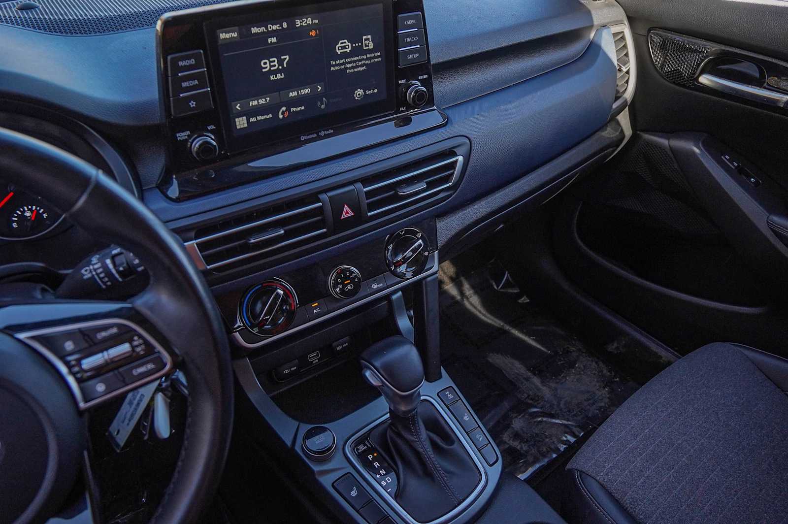 Thumbnail: 2021 Kia Seltos - 17