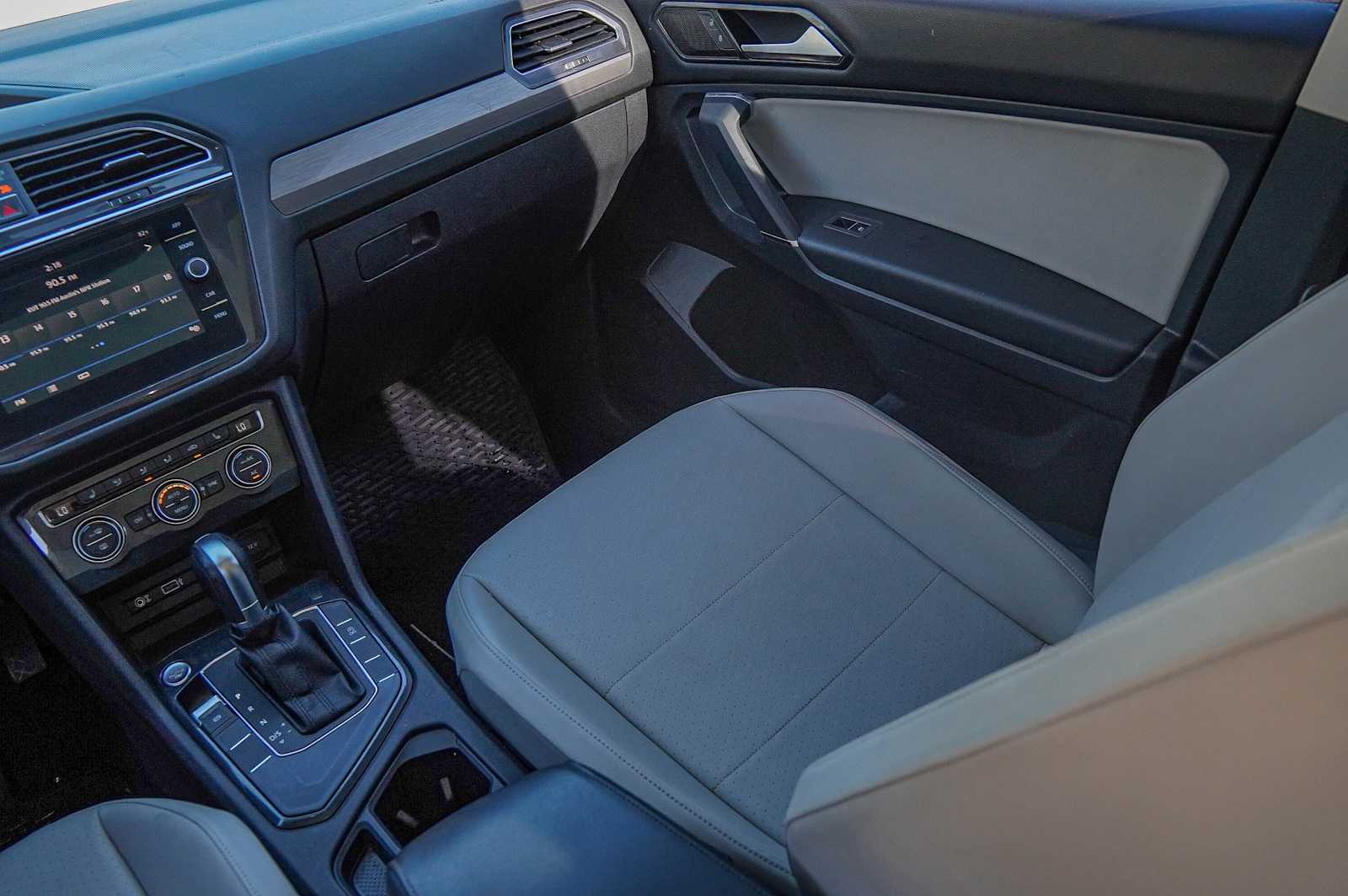 Thumbnail: 2018 Volkswagen Tiguan - 26