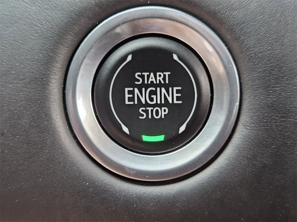 Thumbnail: 2023 GMC Yukon XL - 21