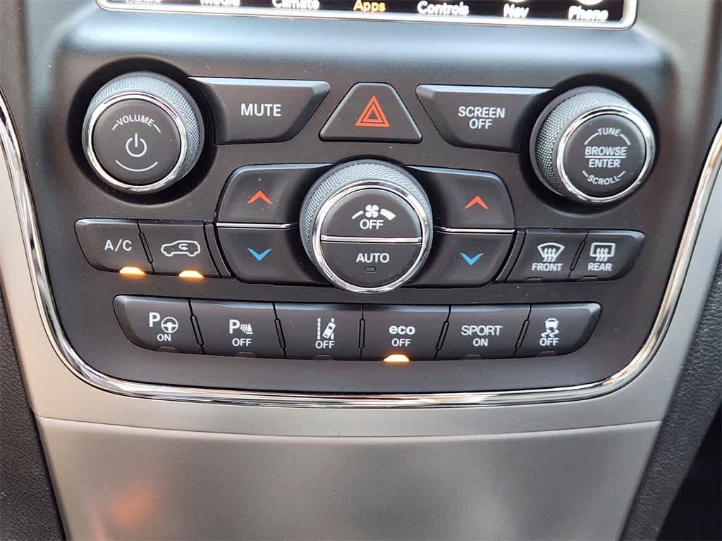 Thumbnail: 2018 Jeep Grand Cherokee - 17