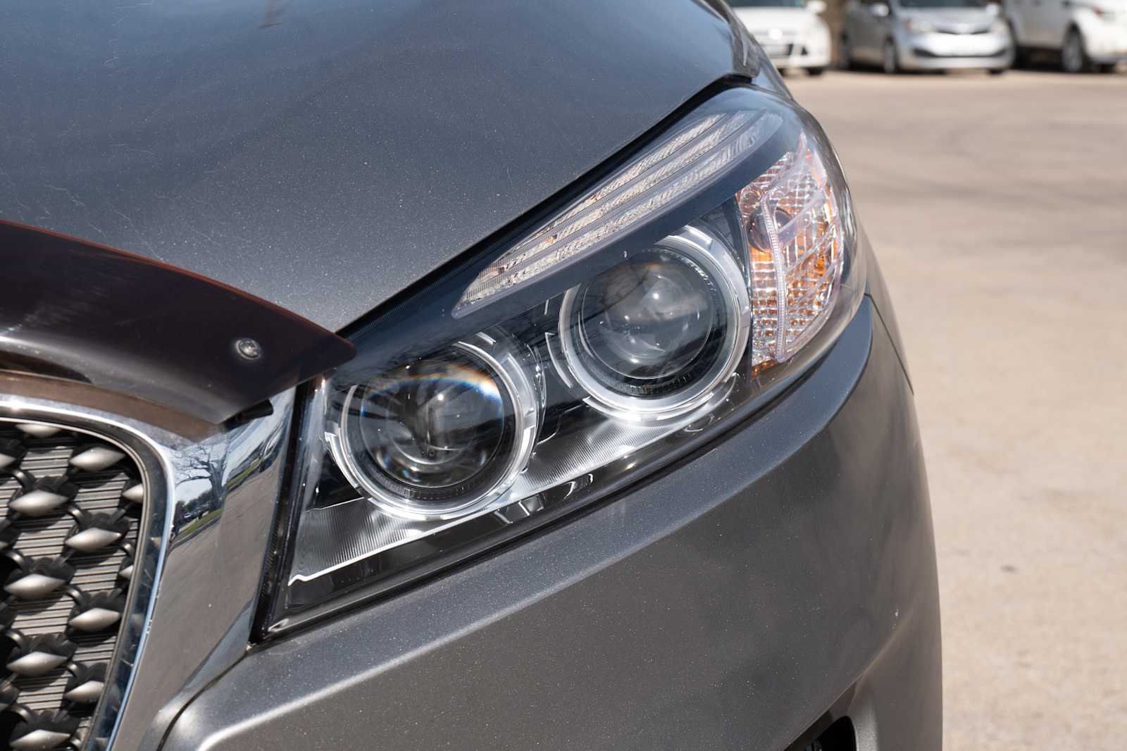 Thumbnail: 2018 Kia Sorento - 3