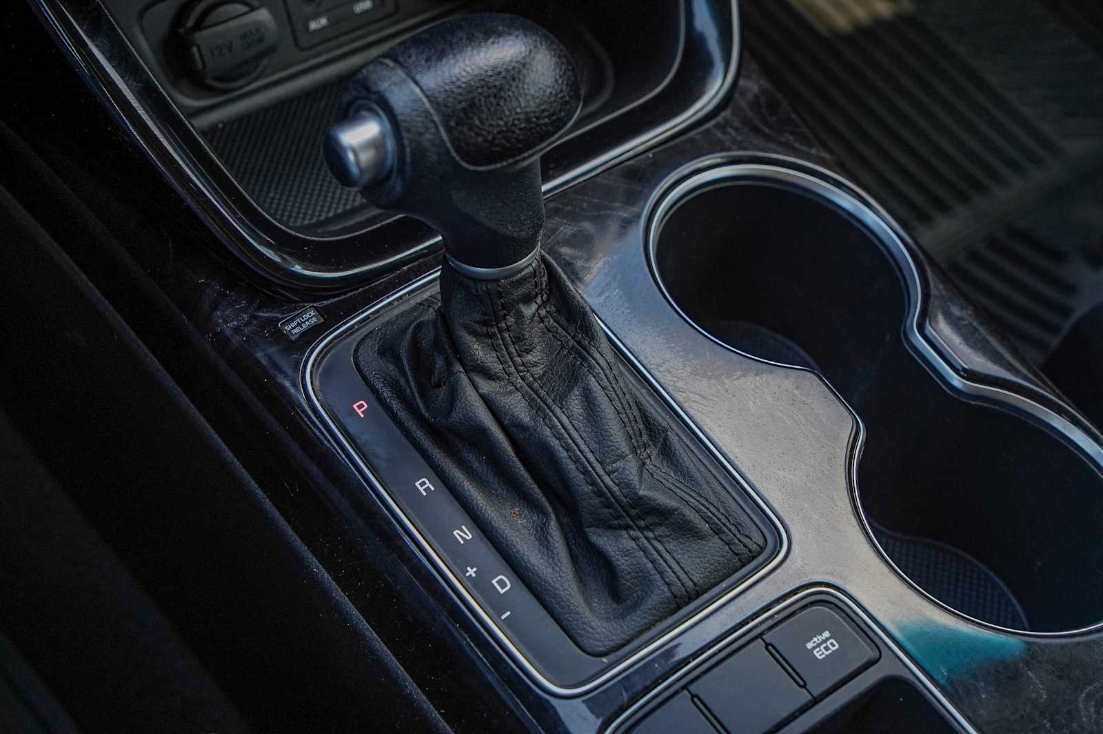 Thumbnail: 2014 Kia Sorento - 19