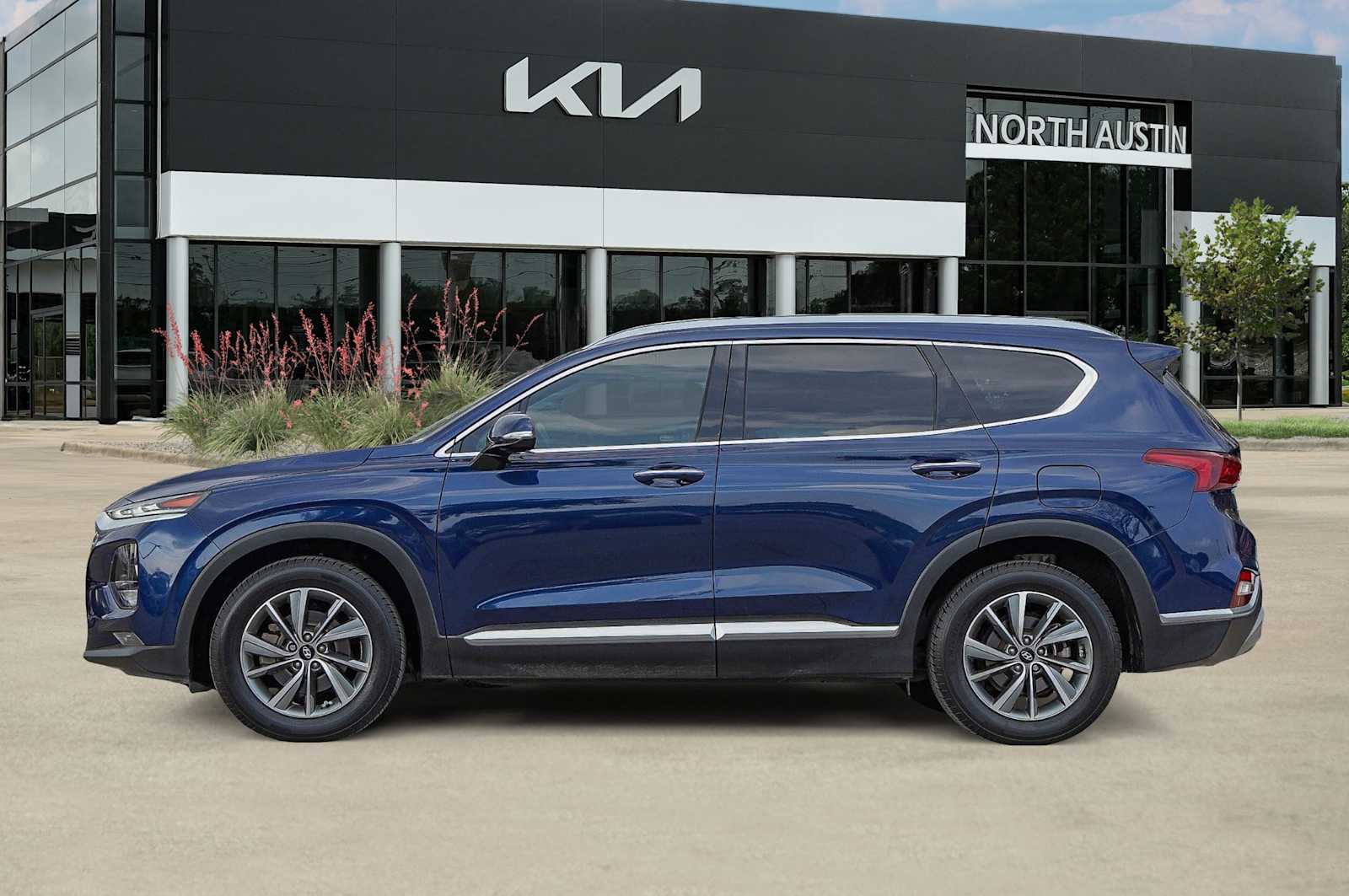 Thumbnail: 2019 Hyundai Santa Fe - 4