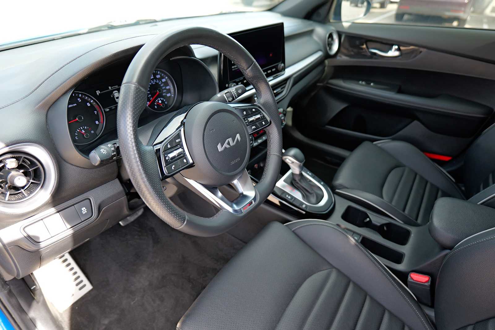 Thumbnail: 2024 Kia Forte - 9