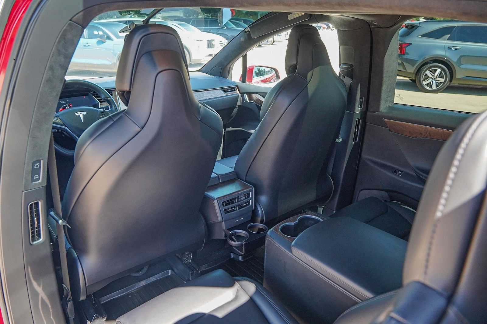 Thumbnail: 2018 Tesla Model X - 25
