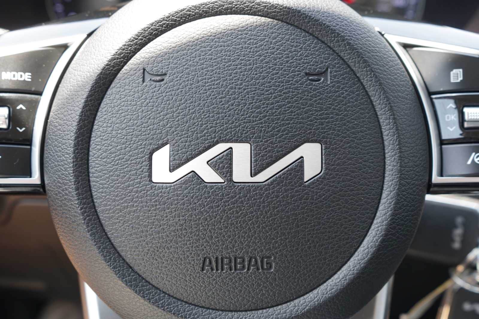 2024 Kia Forte LXS - Photo 14