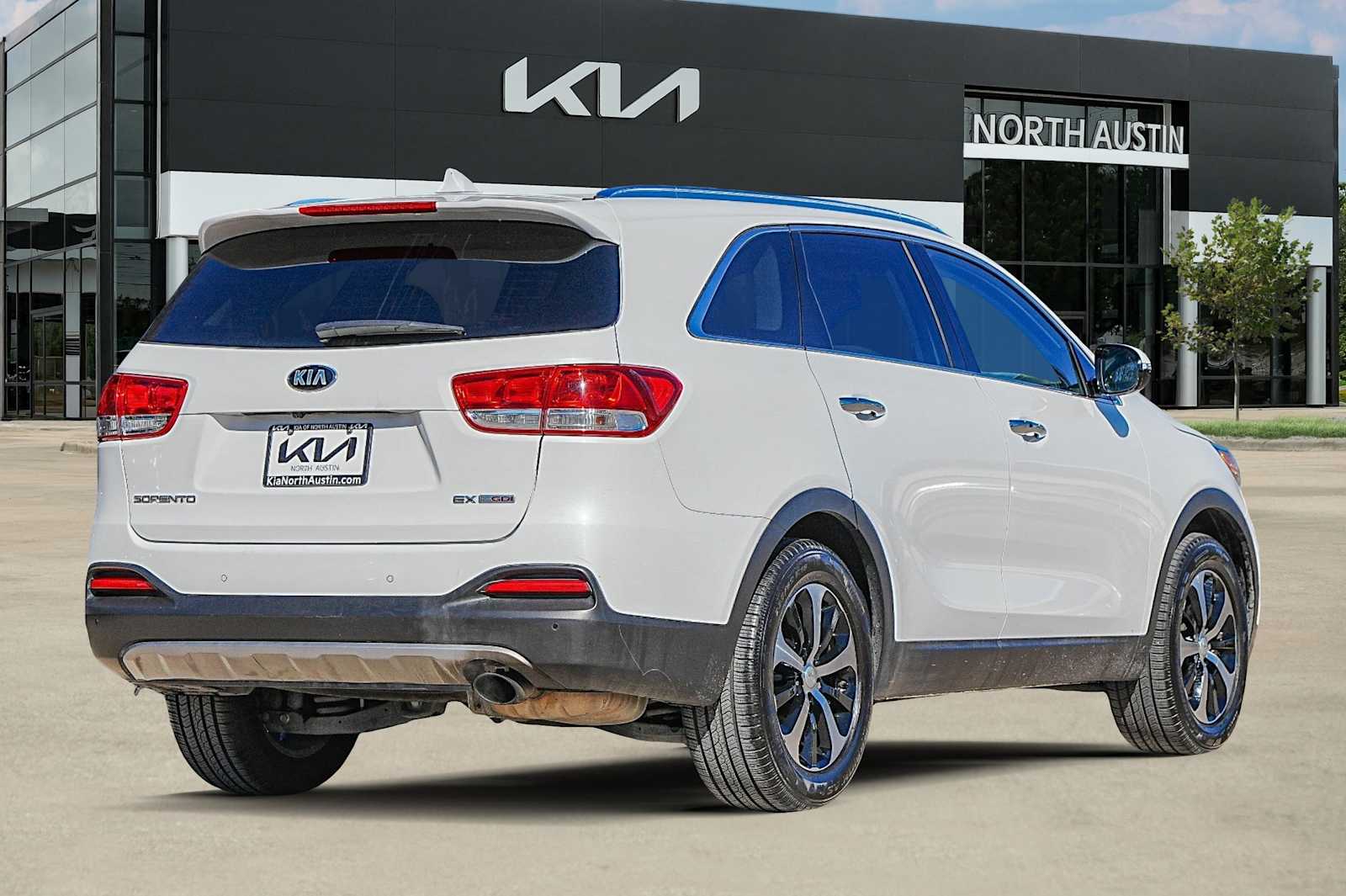 Thumbnail: 2018 Kia Sorento - 6