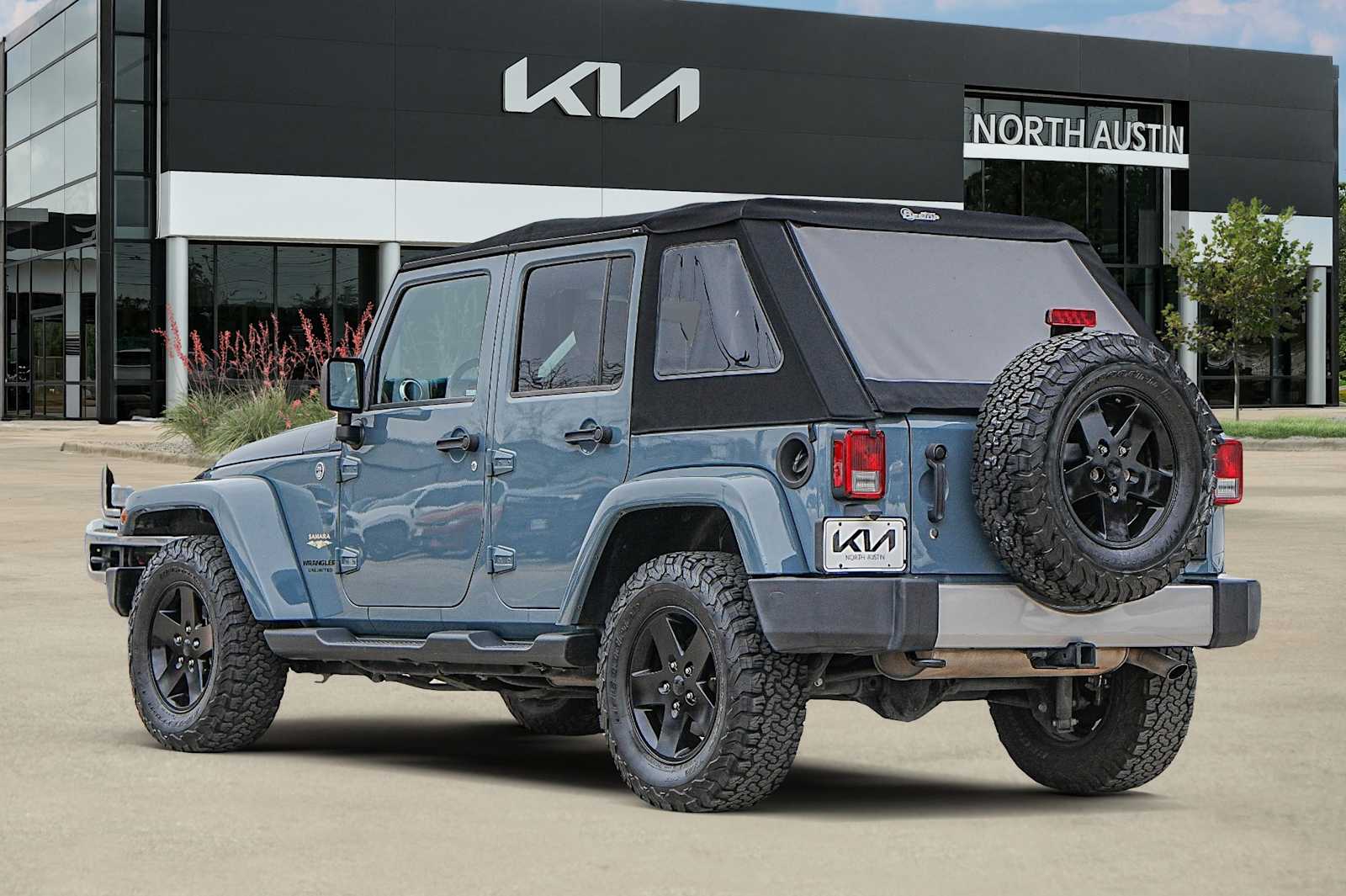 Thumbnail: 2015 Jeep Wrangler - 5