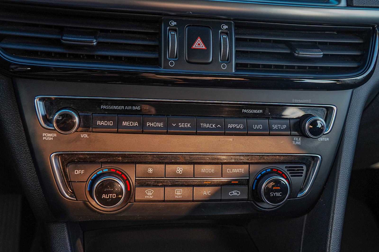 Thumbnail: 2018 Kia Optima - 19