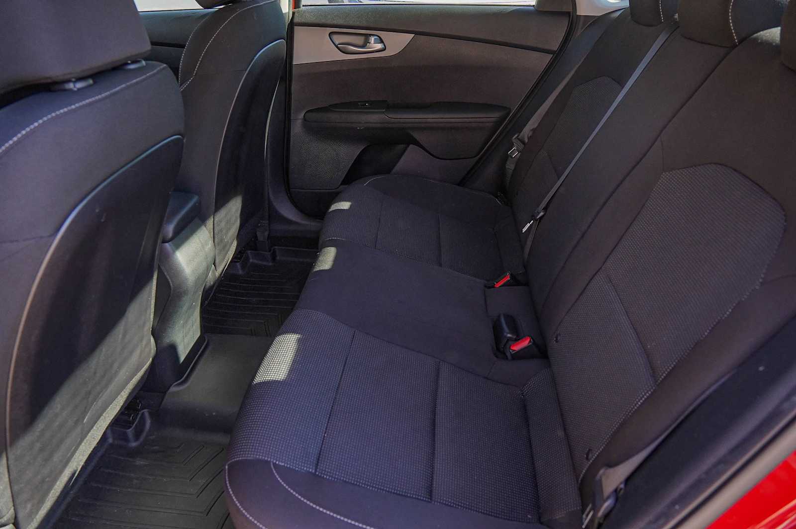 Thumbnail: 2019 Kia Forte - 27