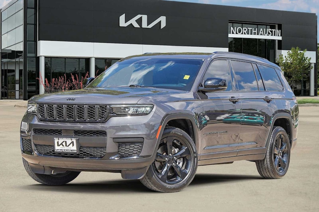 Used 2022 Jeep New Grand Cherokee Laredo SUV
