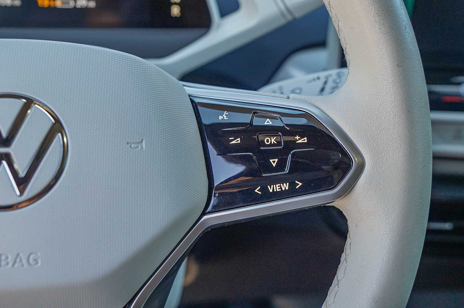 Thumbnail: 2023 Volkswagen ID.4 - 15