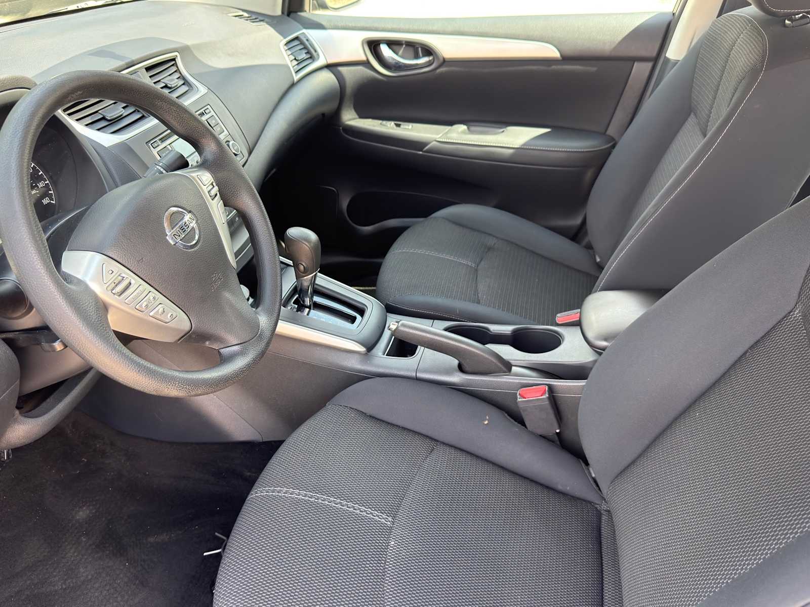 Thumbnail: 2017 Nissan Sentra - 8