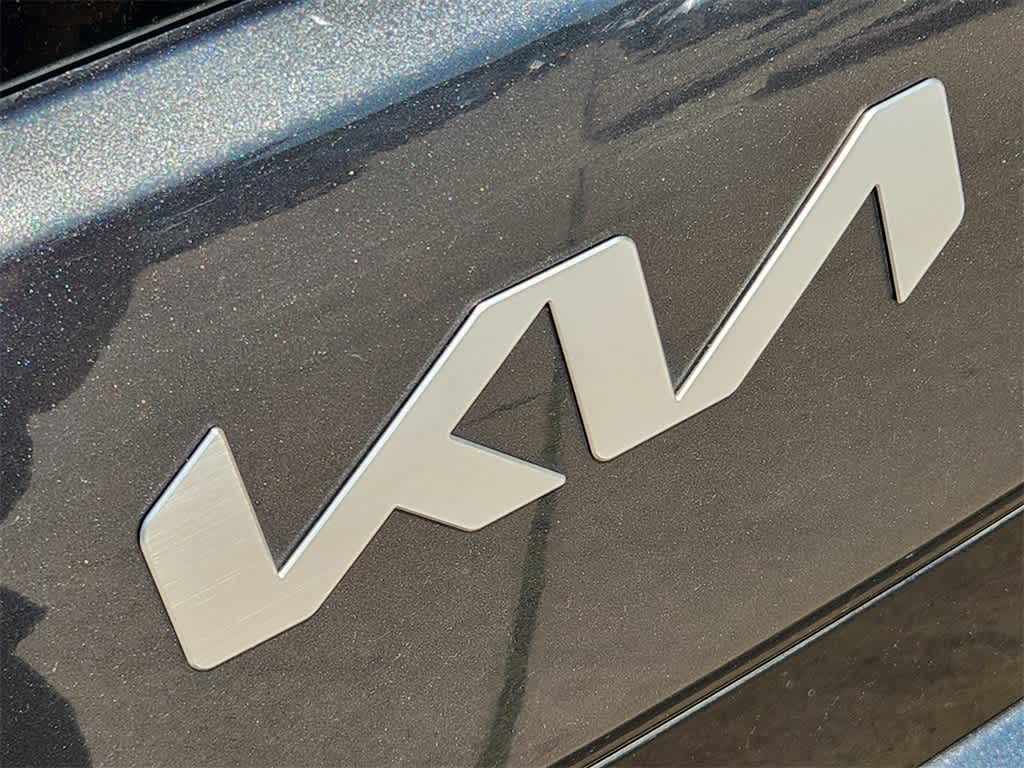 2023 Kia Soul LX 12