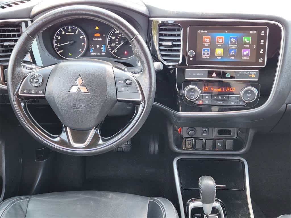 Thumbnail: 2019 Mitsubishi Outlander - 25