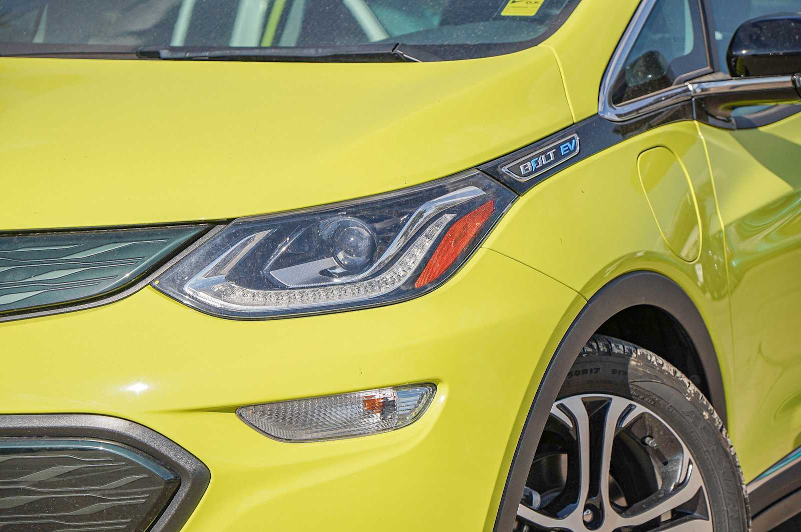 Thumbnail: 2019 Chevrolet Bolt EV - 3