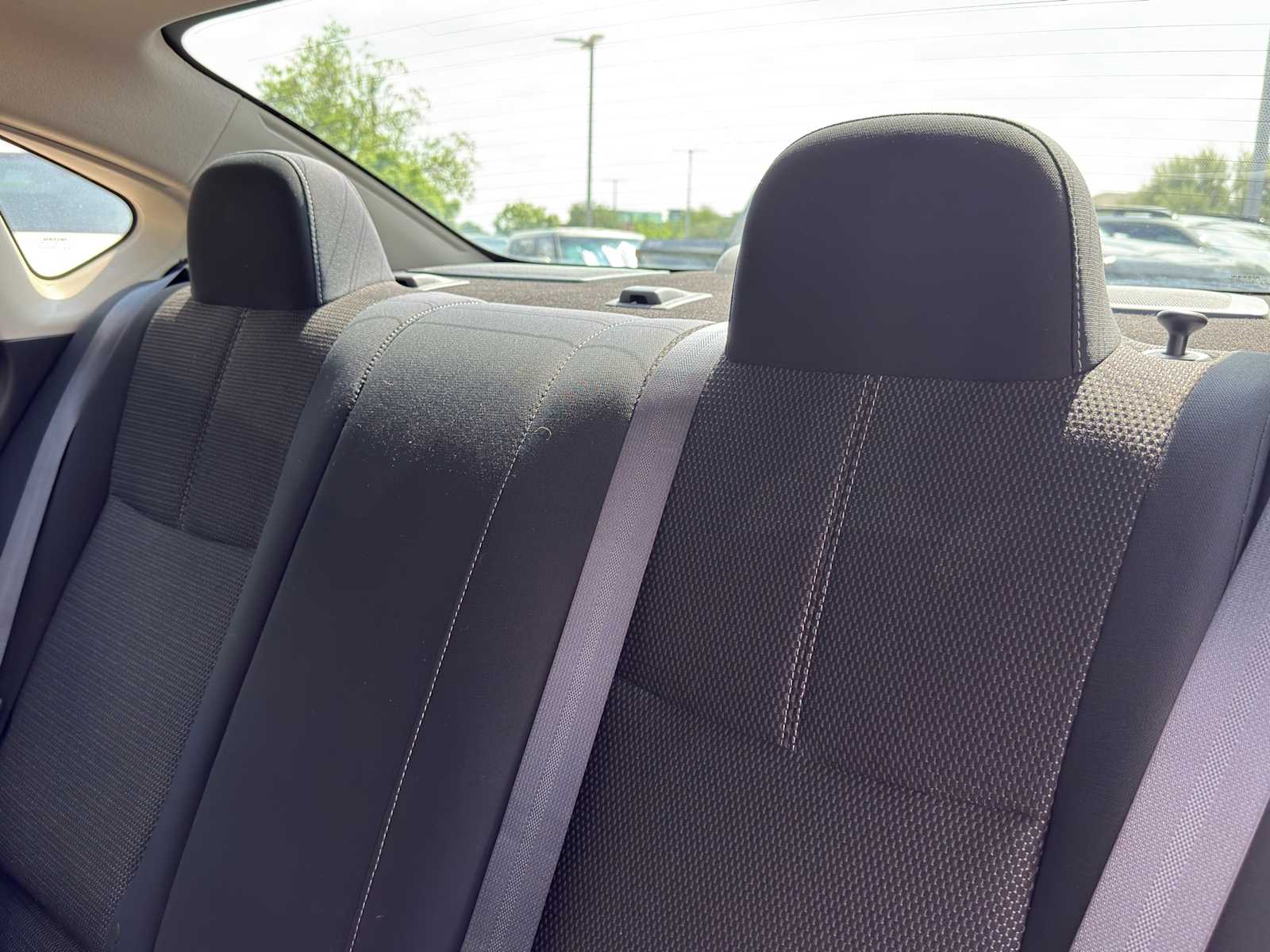 Thumbnail: 2017 Nissan Sentra - 24