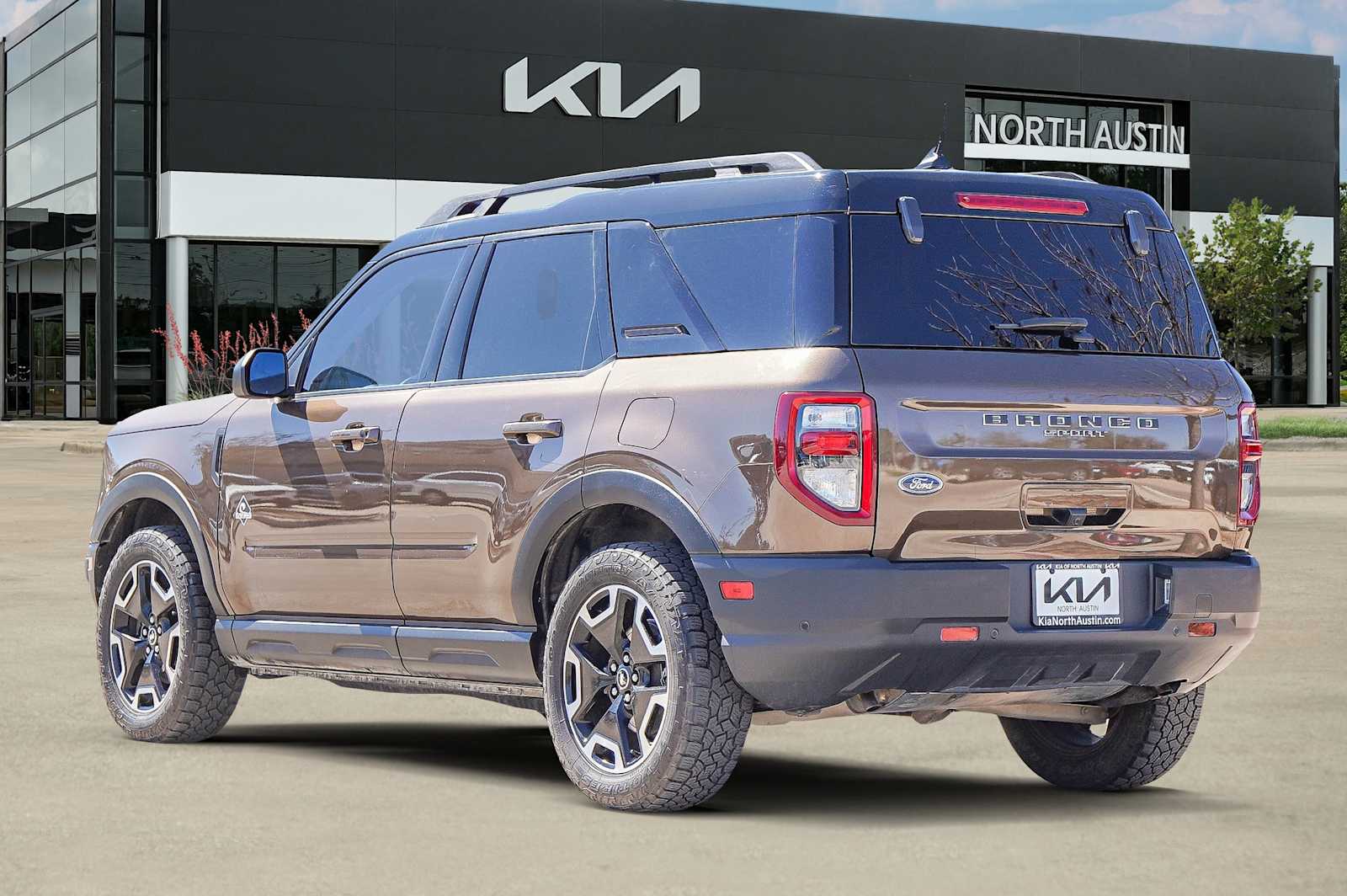 Thumbnail: 2022 Ford Bronco Sport - 5