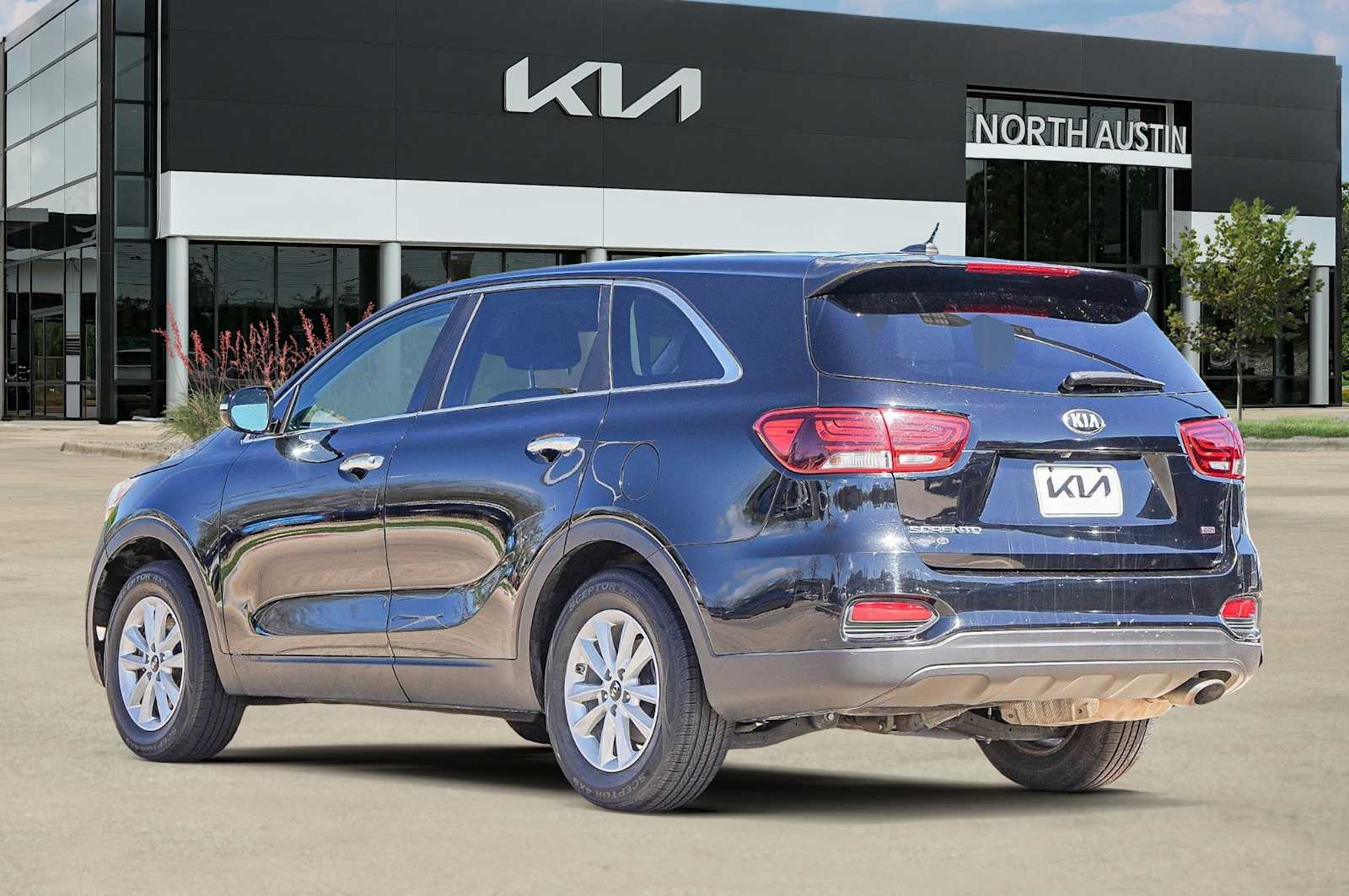Thumbnail: 2019 Kia Sorento - 5