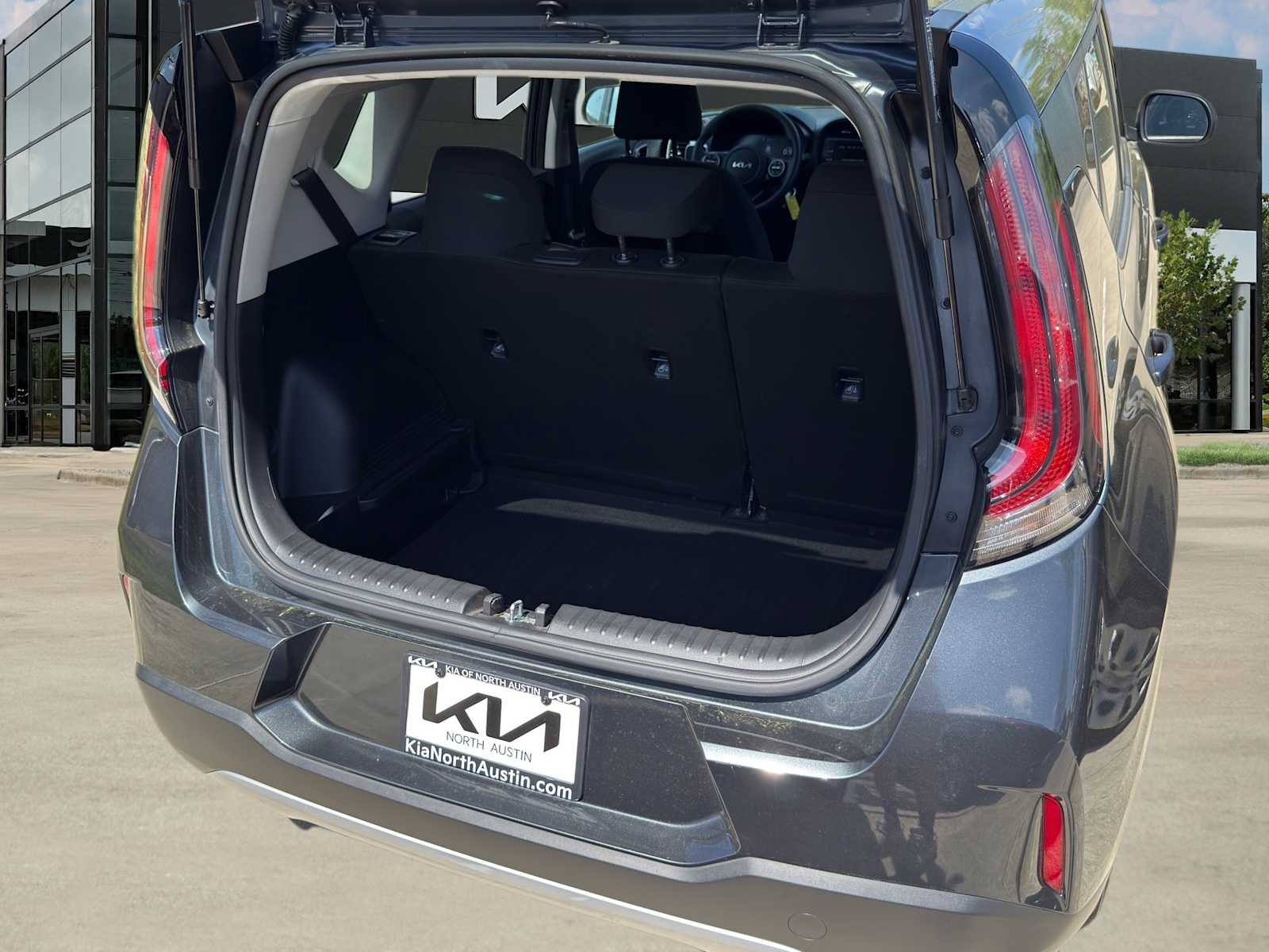 Thumbnail: 2023 Kia Soul - 8