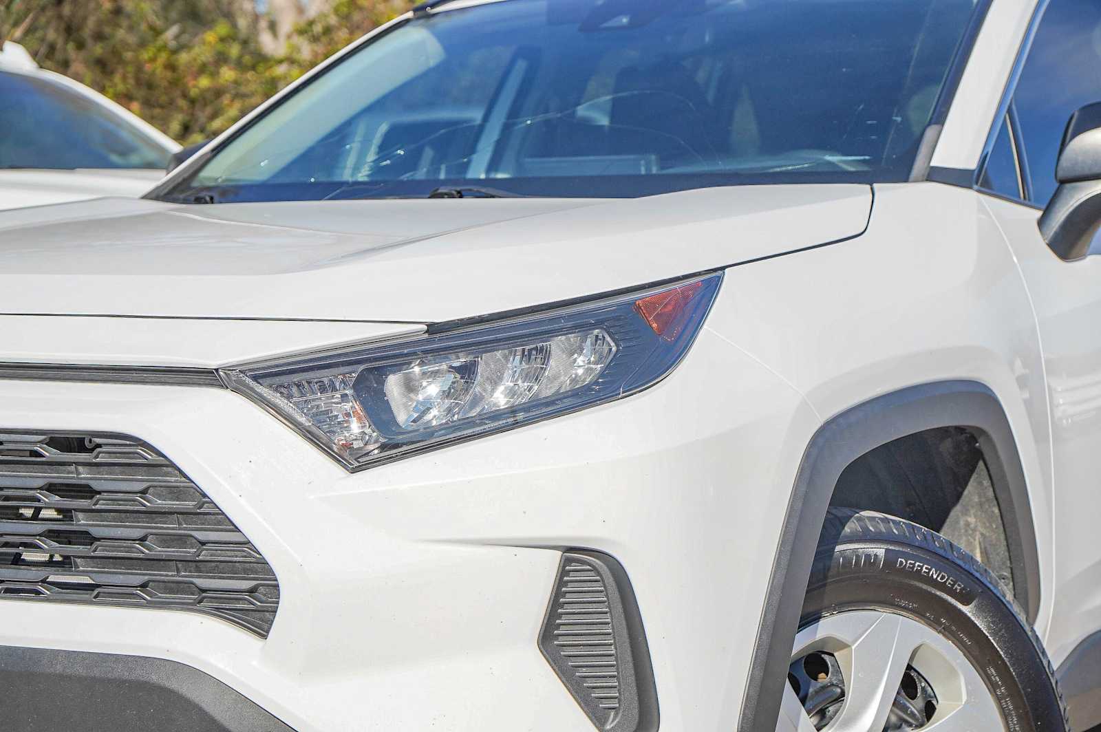 Thumbnail: 2021 Toyota RAV4 - 3