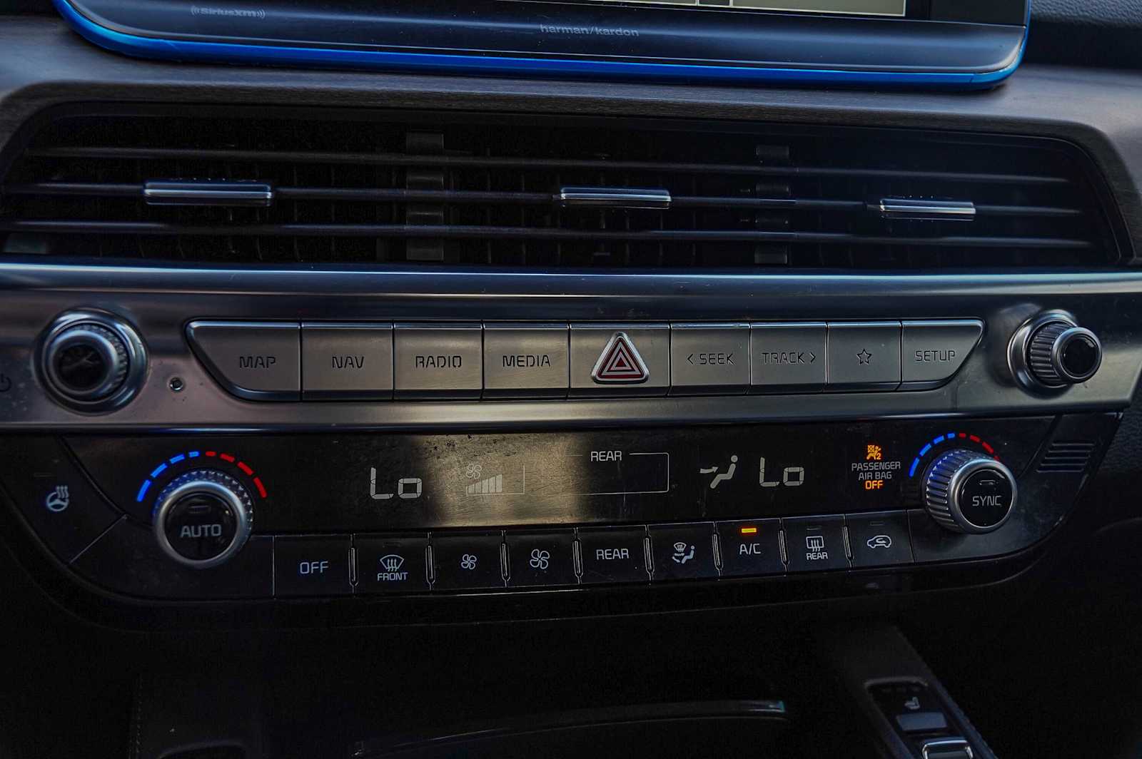 Thumbnail: 2022 Kia Telluride - 19