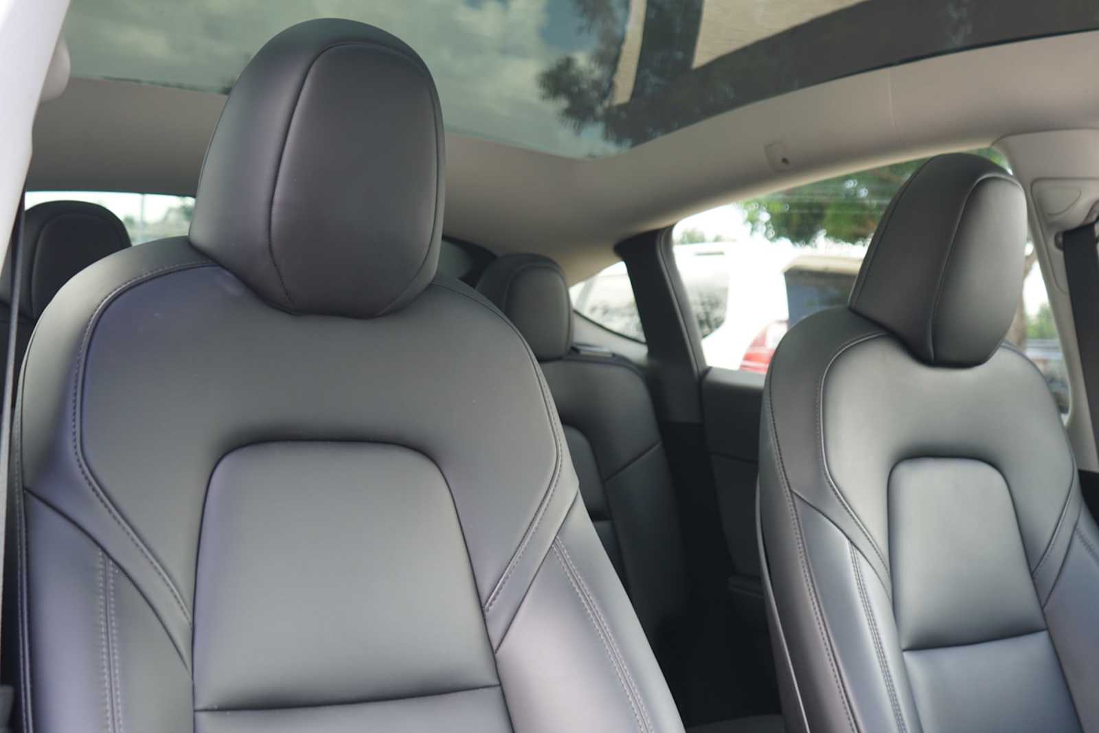 2022 Tesla Model Y Long Range - Photo 26