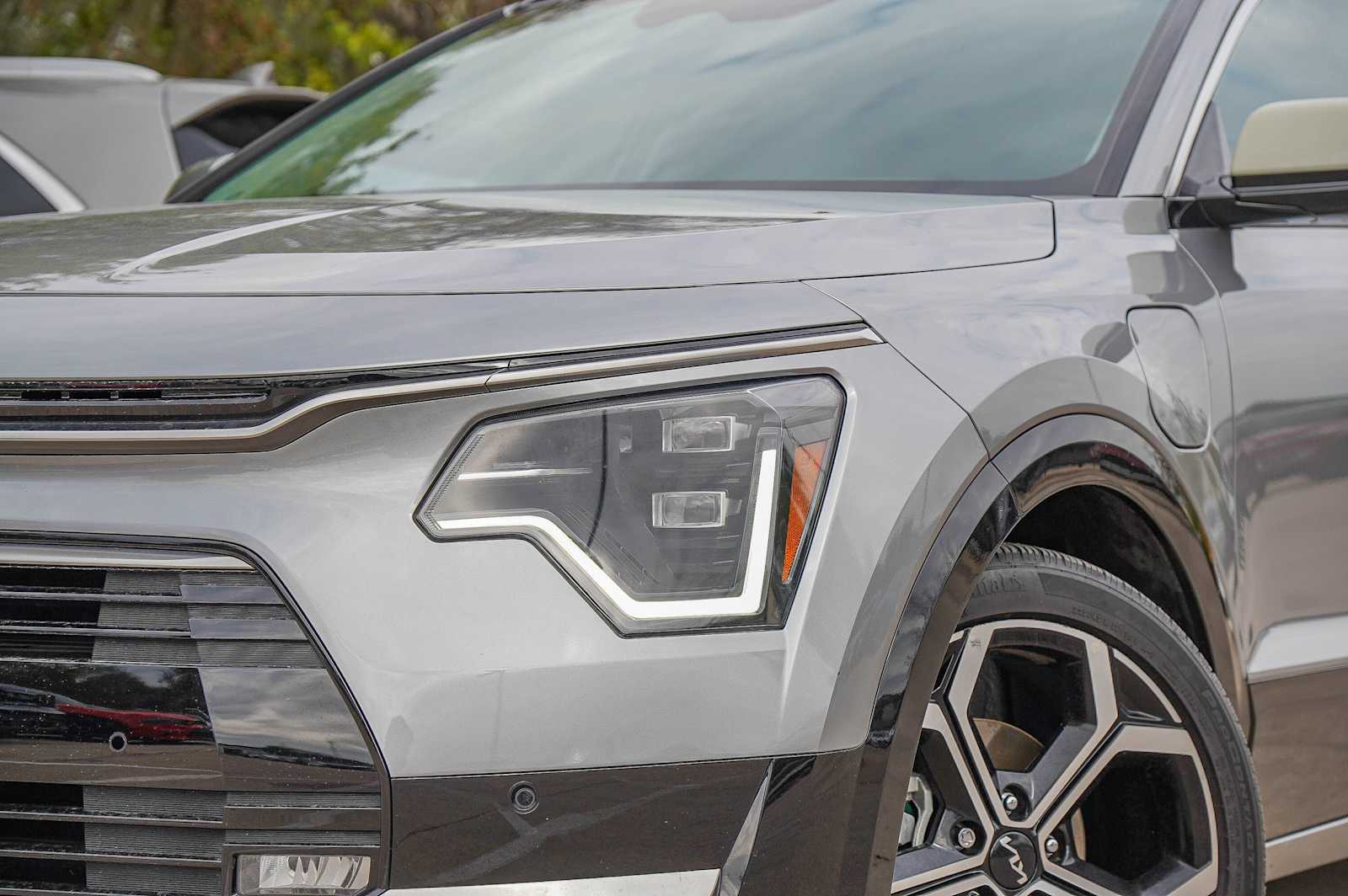 Thumbnail: 2024 Kia Niro - 3