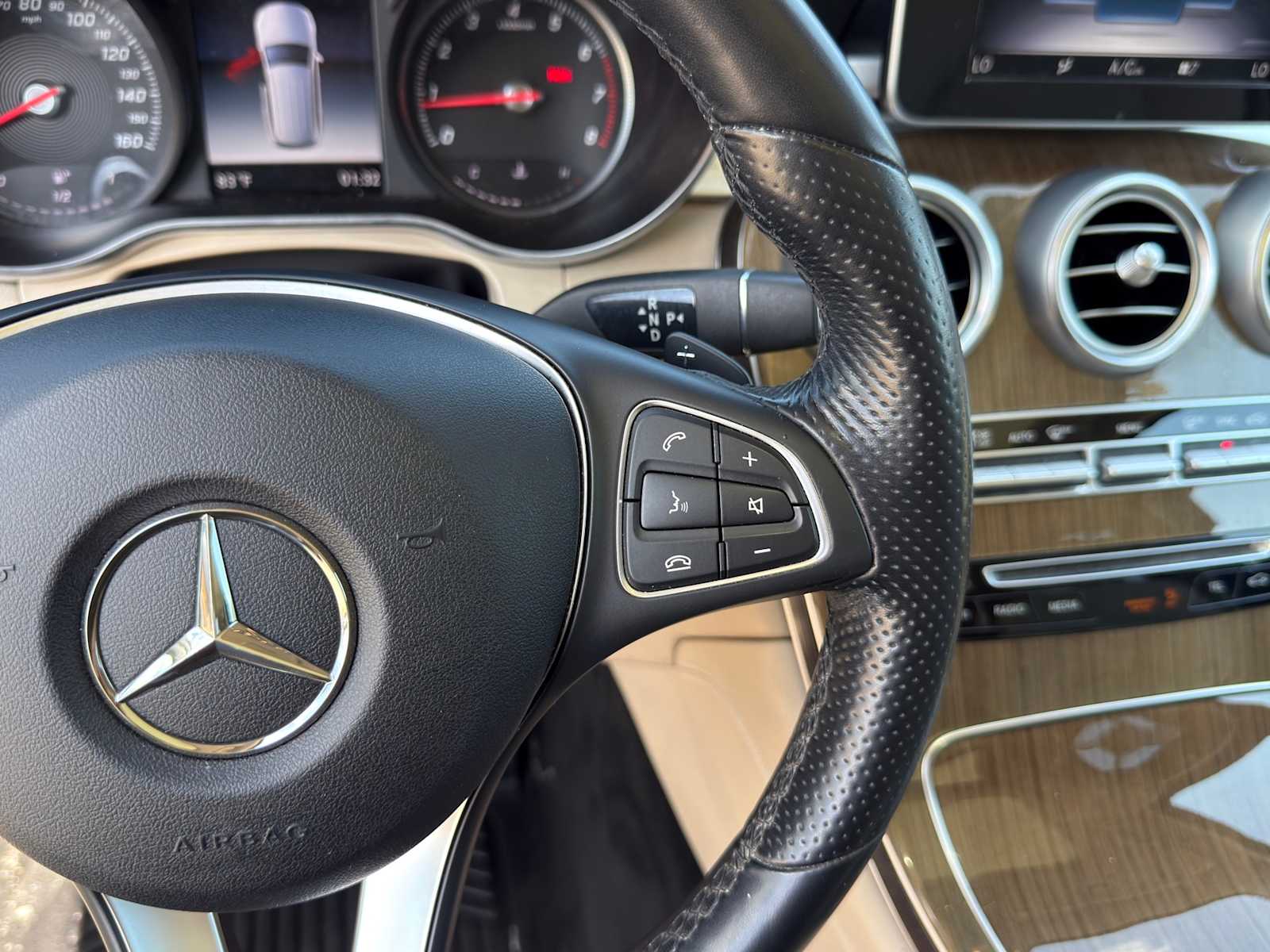 Thumbnail: 2018 Mercedes-Benz GLC - 19