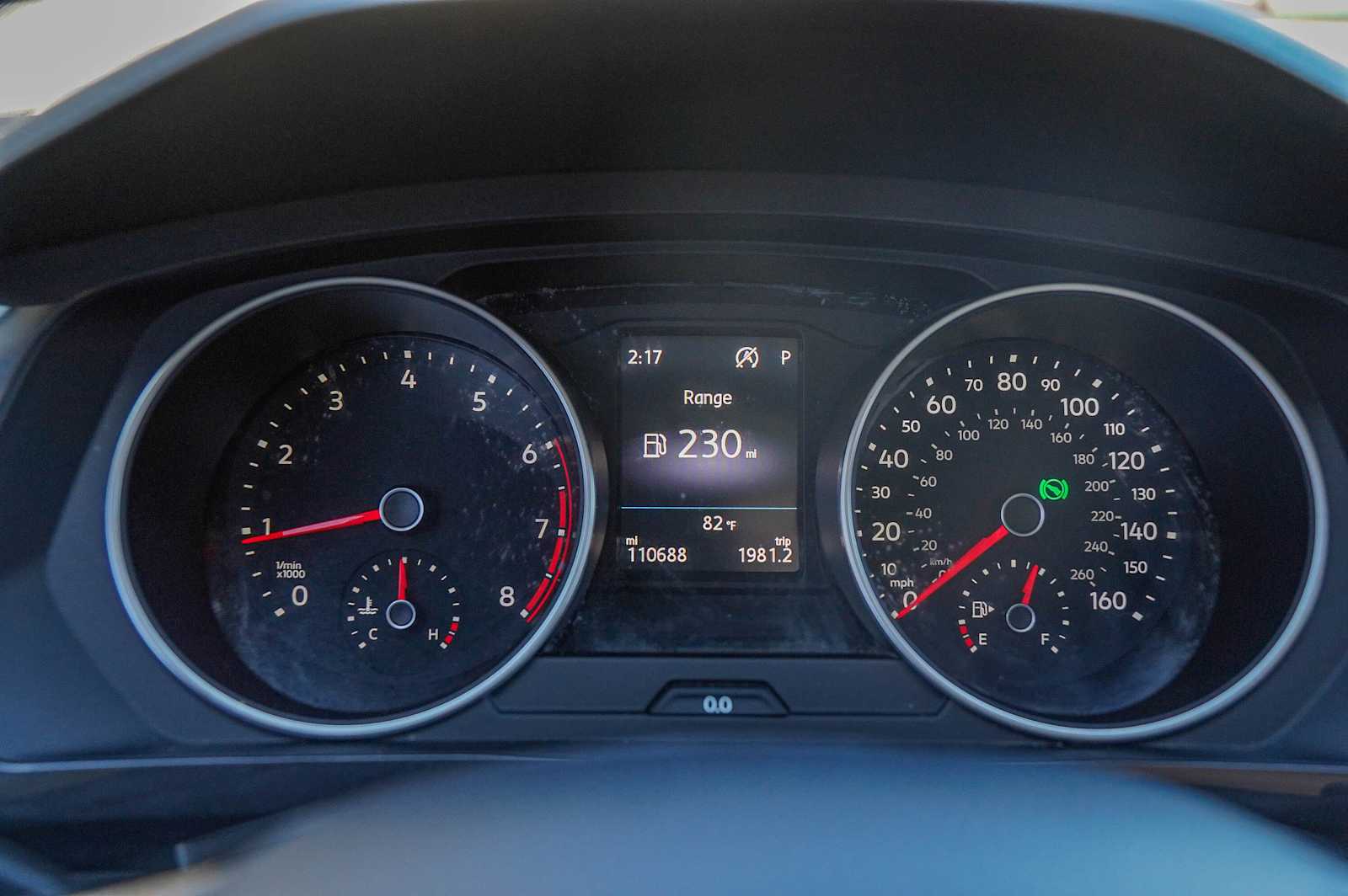 Thumbnail: 2018 Volkswagen Tiguan - 15